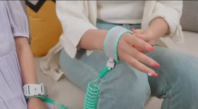 Kids Safety Wristband – Anti-Loss Hand Belt for Travel